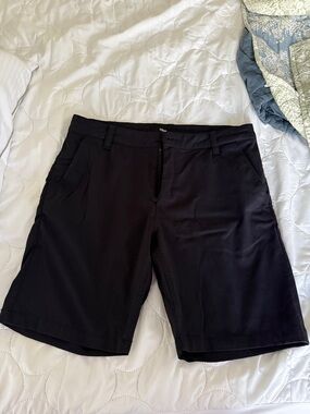 True Linkswear All day shorts